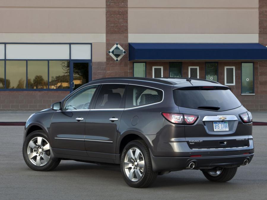  Chevrolet Traverse LTZ 2012 года  (фото 4 из 13)